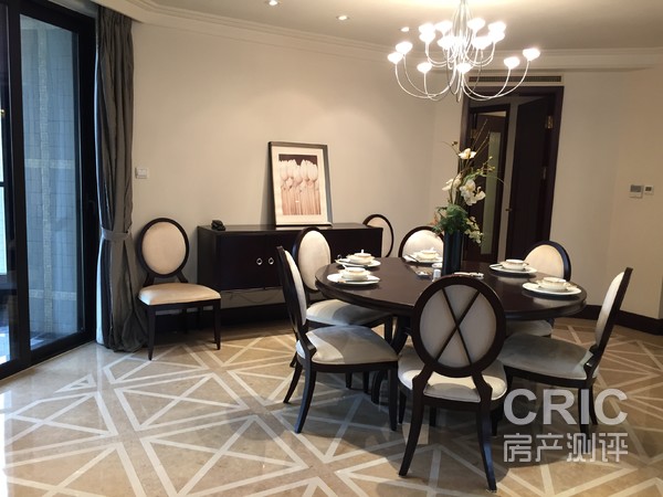 B户型样板间—餐厅