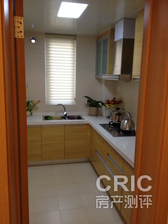 127平米户型厨房实拍图