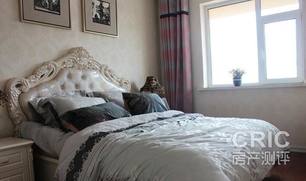 样板间卧室实拍图